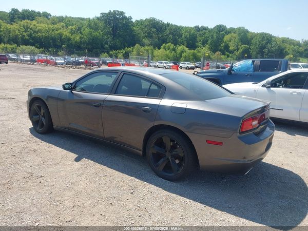 2013 DODGE CHARGER SE