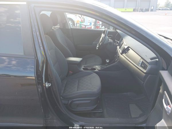 2019 KIA NIRO LX