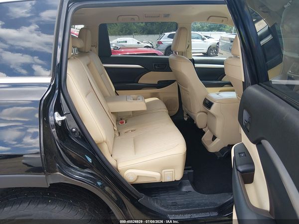 2019 TOYOTA HIGHLANDER LE PLUS