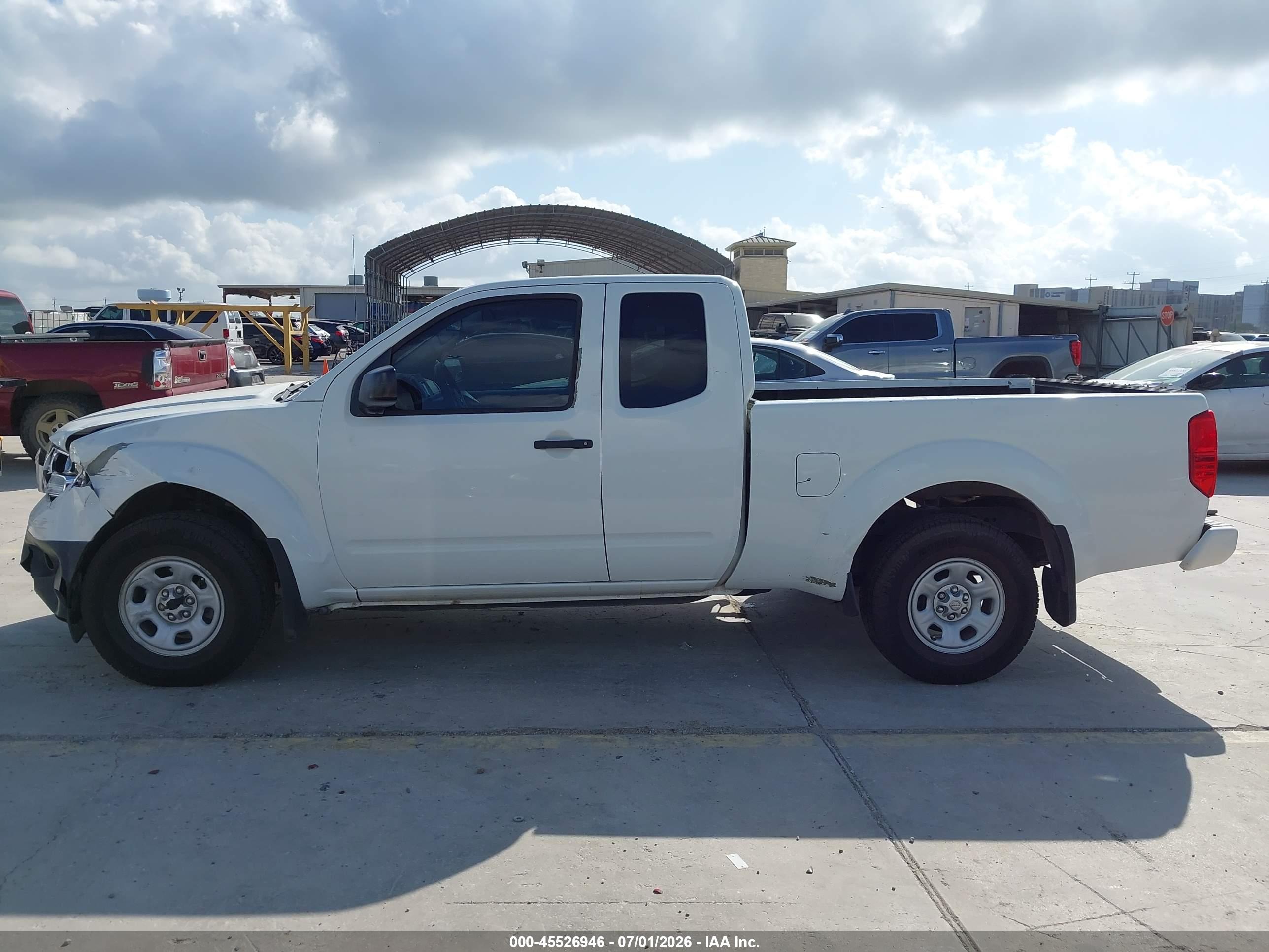 2018 NISSAN FRONTIER S