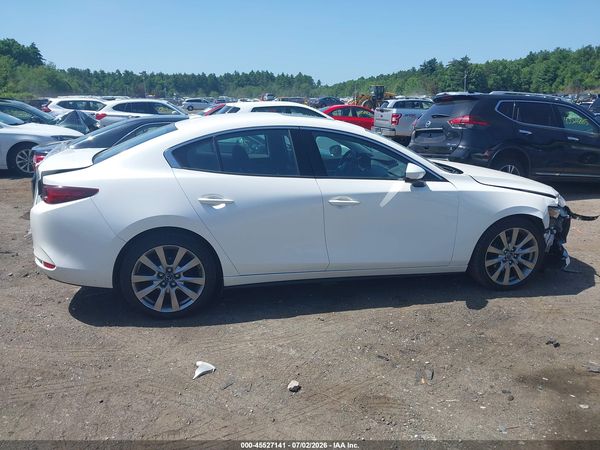 2022 MAZDA MAZDA3 PREMIUM