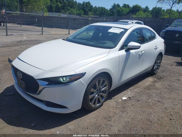 2022 MAZDA MAZDA3 PREMIUM