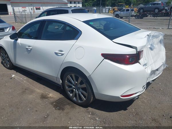 2022 MAZDA MAZDA3 PREMIUM