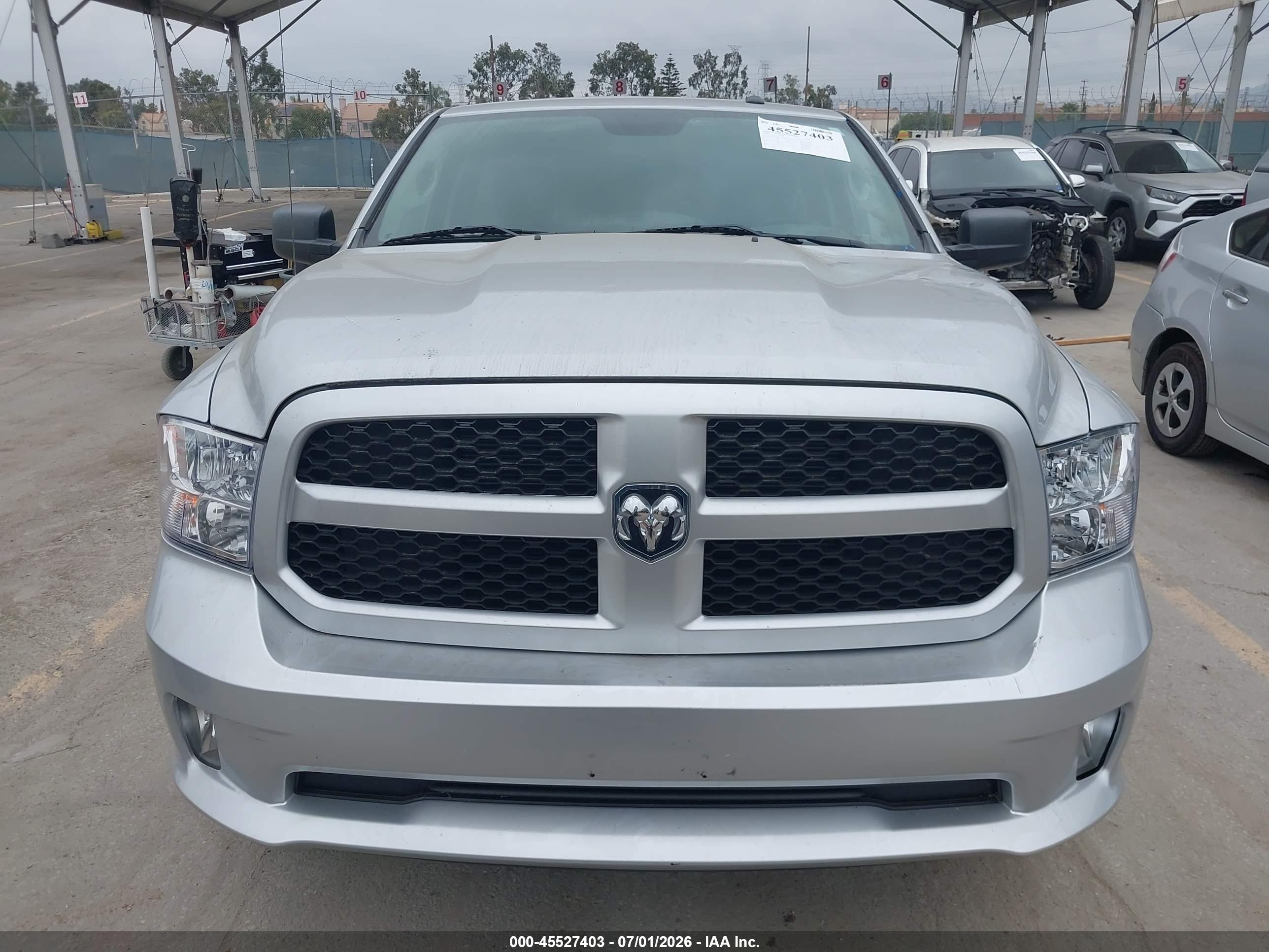 2016 RAM 1500 ST