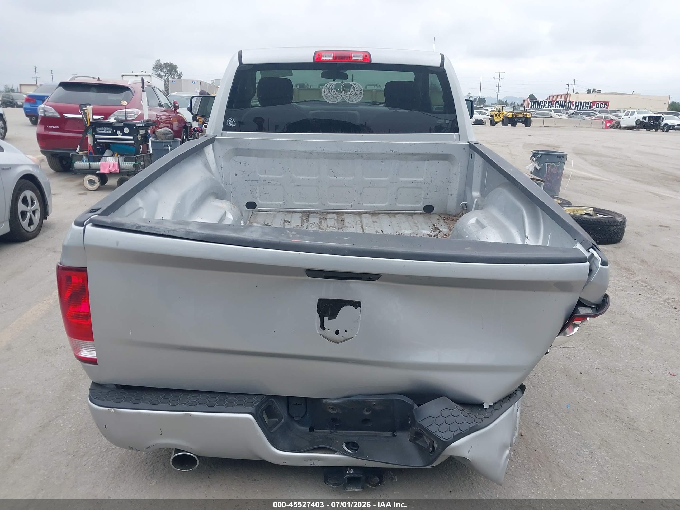 2016 RAM 1500 ST