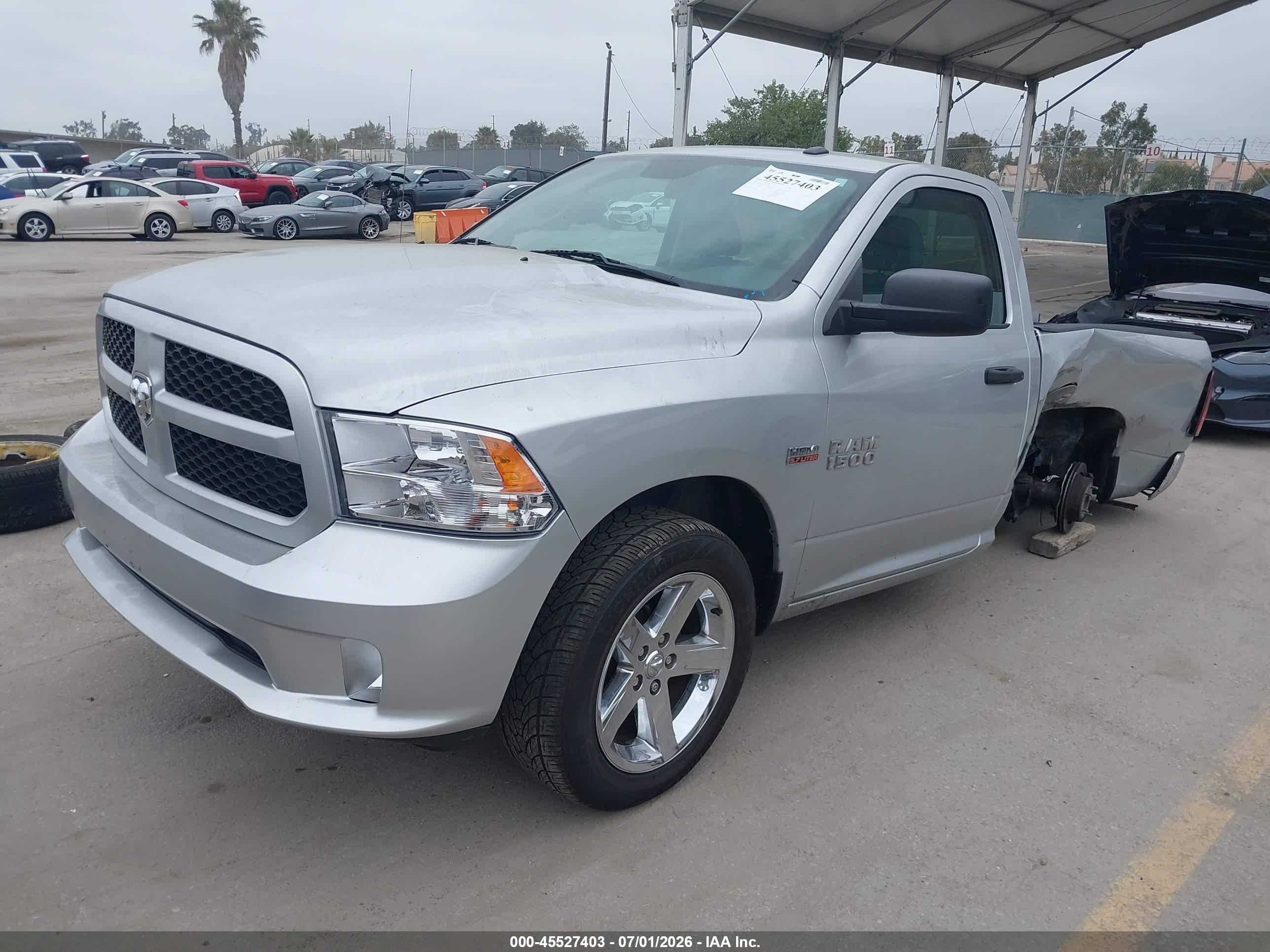 2016 RAM 1500 ST