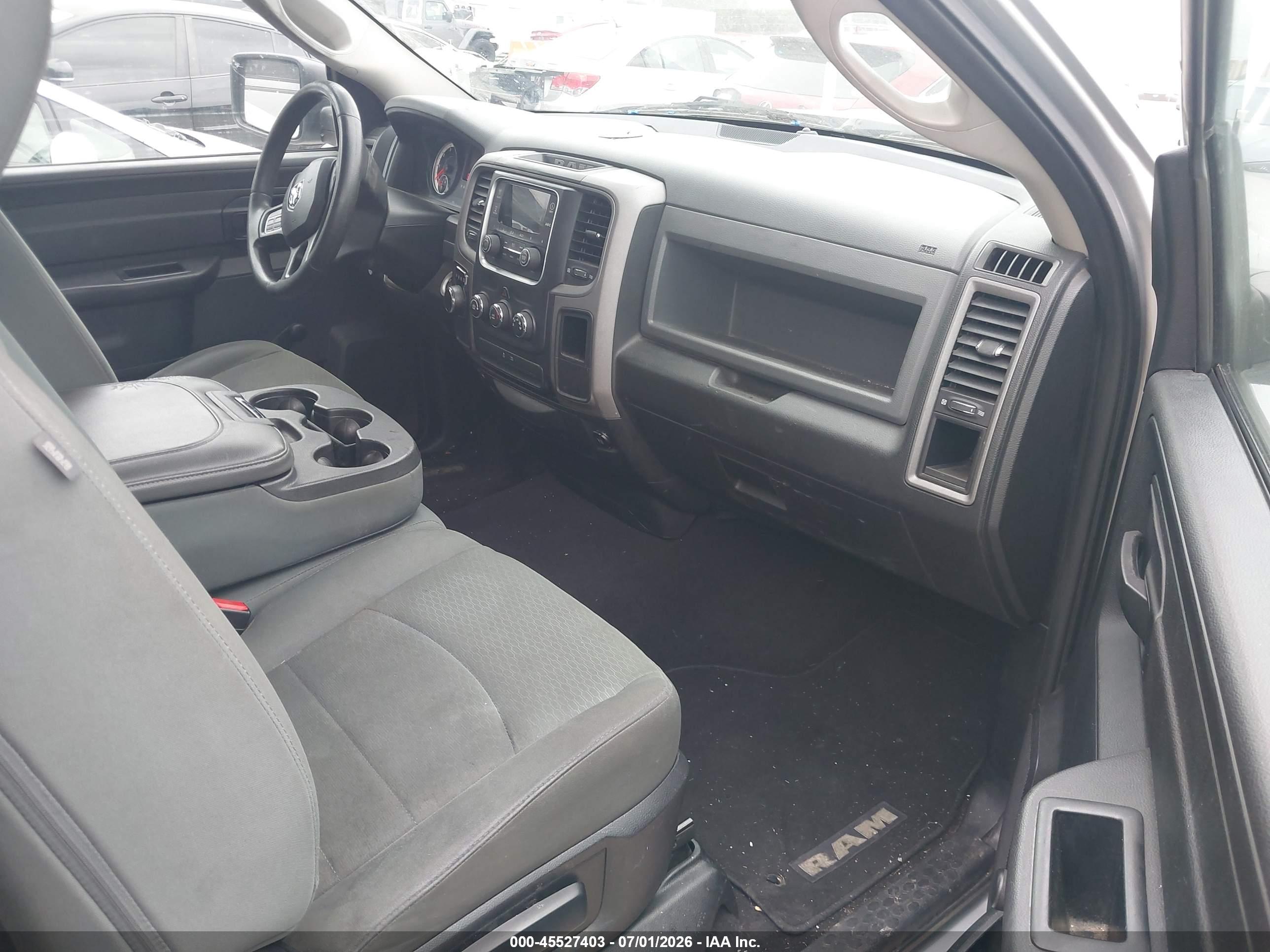 2016 RAM 1500 ST