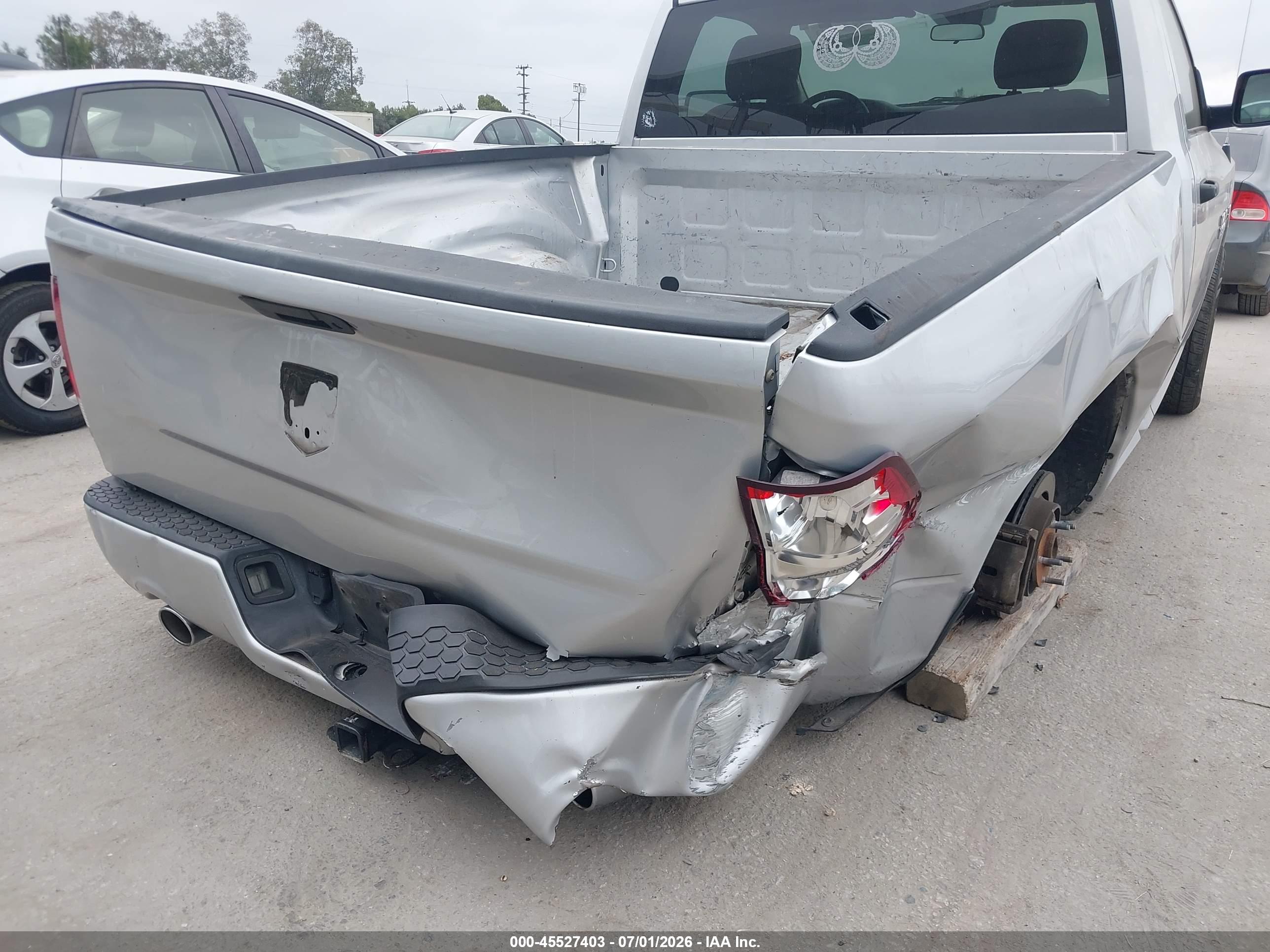 2016 RAM 1500 ST