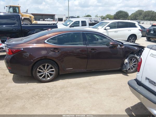 2016 LEXUS ES 300H