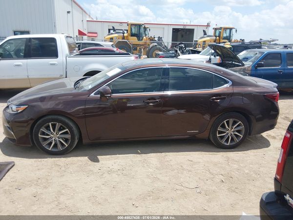 2016 LEXUS ES 300H