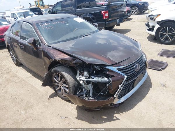 2016 LEXUS ES 300H