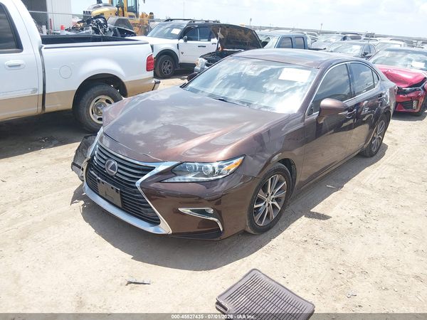 2016 LEXUS ES 300H