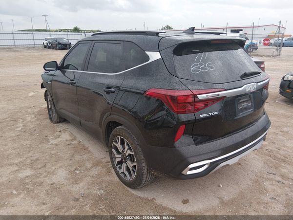 2022 KIA SELTOS EX