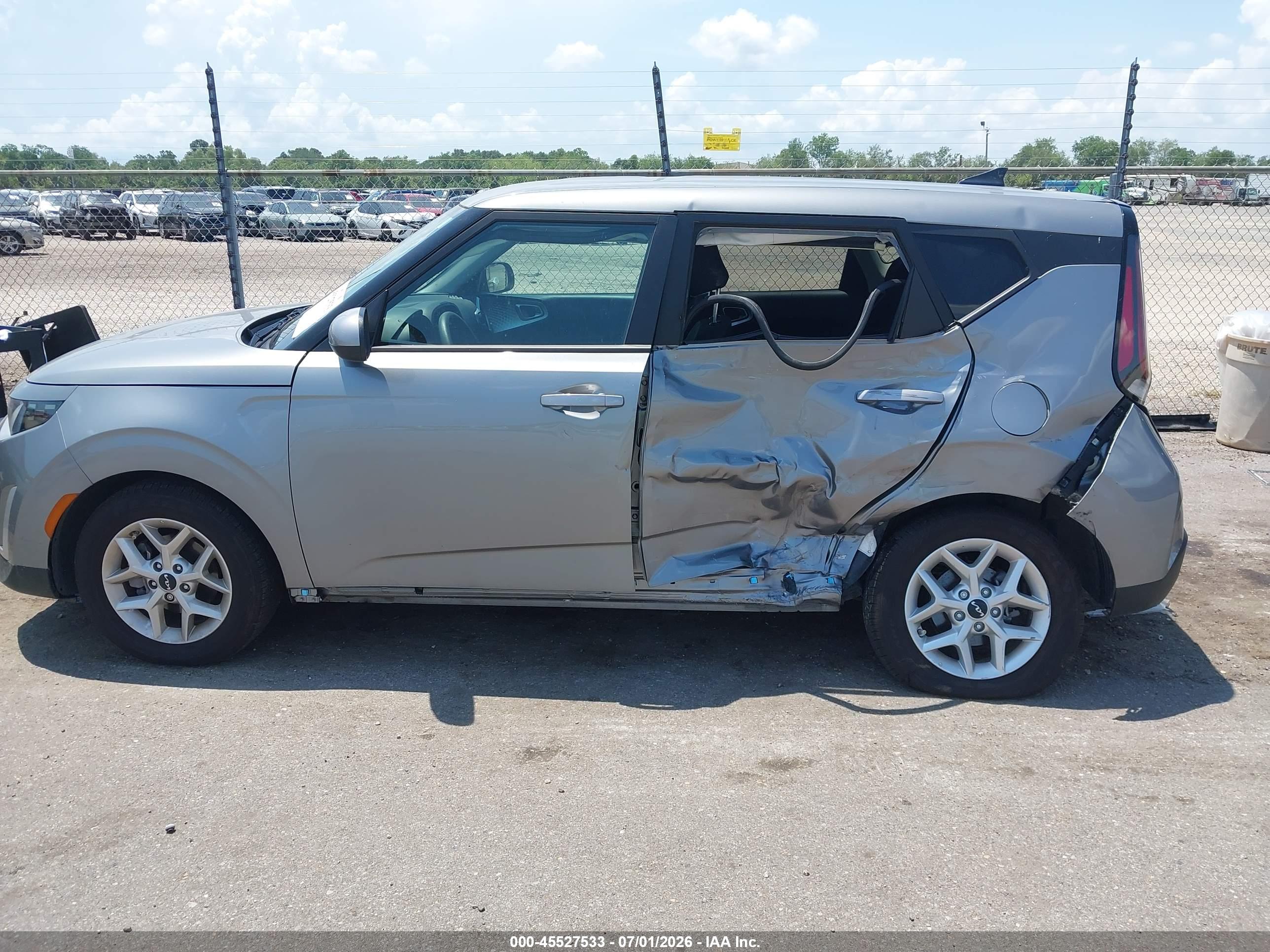 2025 KIA SOUL LX