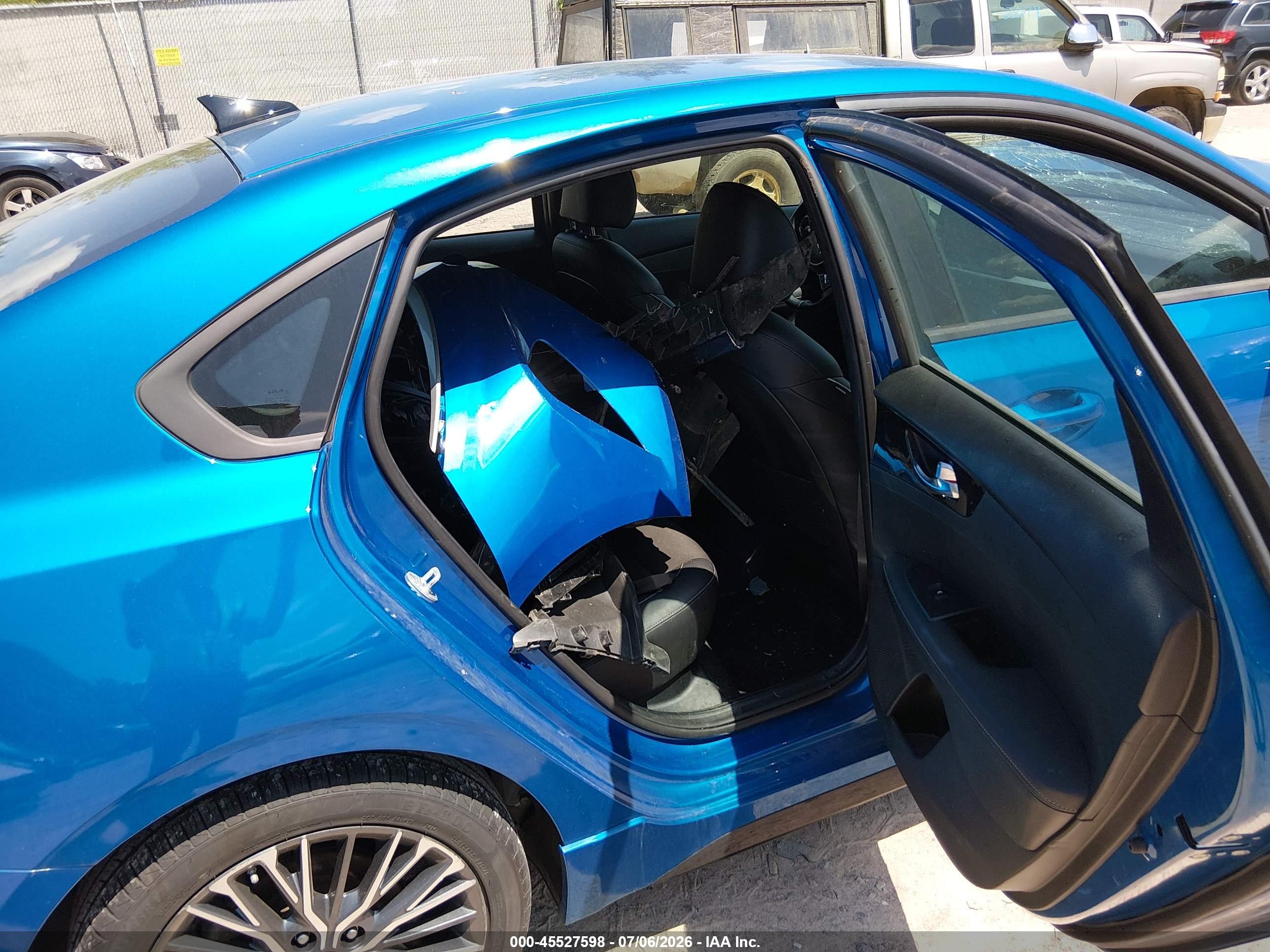 2022 KIA FORTE GT Line