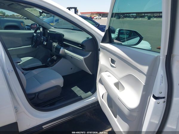 2025 HYUNDAI KONA SEL CONVENIENCE