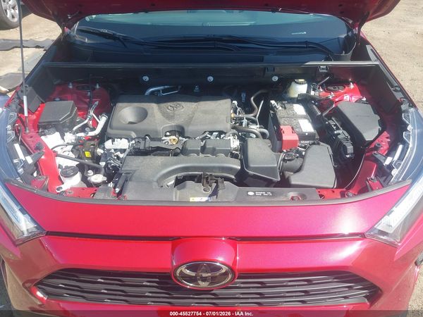 2025 TOYOTA RAV4 XLE