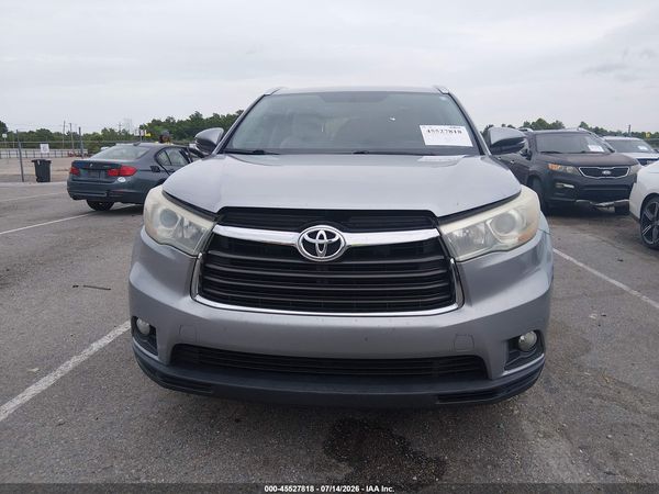 2016 TOYOTA HIGHLANDER XLE V6