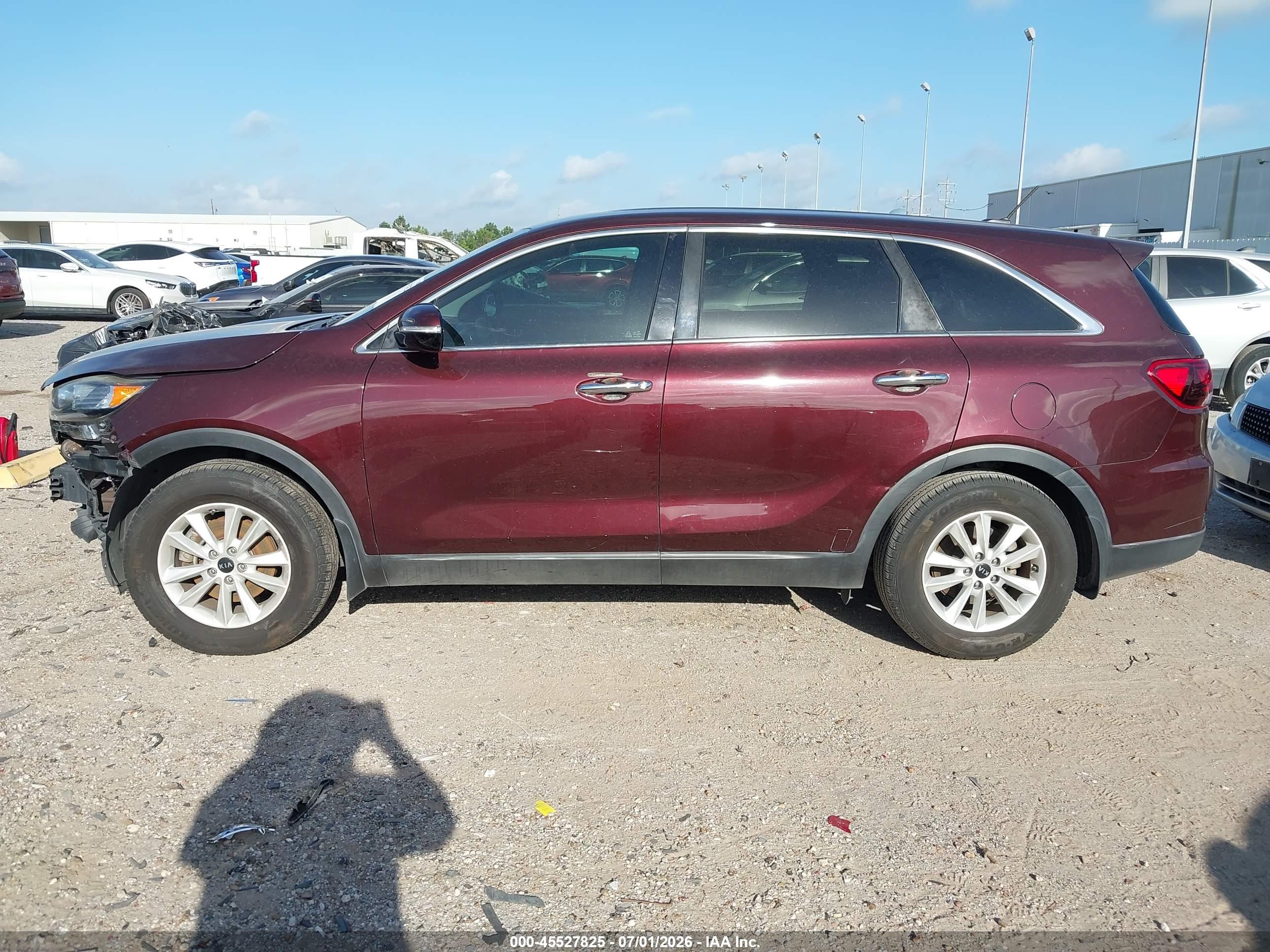 2019 KIA SORENTO 2.4L LX