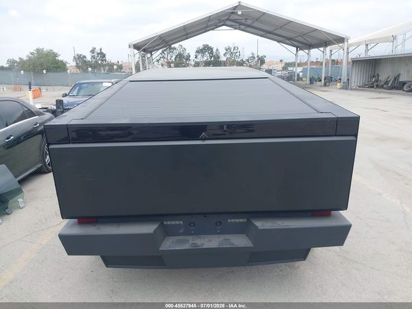 2026 TESLA CYBERTRUCK