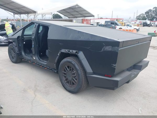 2026 TESLA CYBERTRUCK