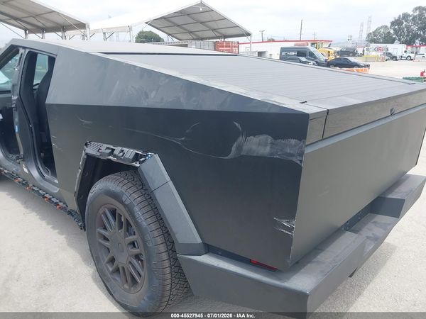 2026 TESLA CYBERTRUCK
