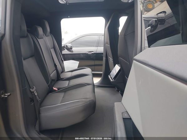 2026 TESLA CYBERTRUCK