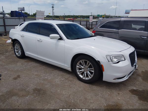 2017 CHRYSLER 300 LIMITED
