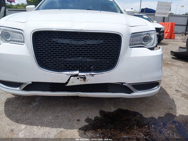 2017 CHRYSLER 300 LIMITED