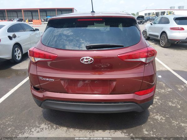 2017 HYUNDAI TUCSON SE