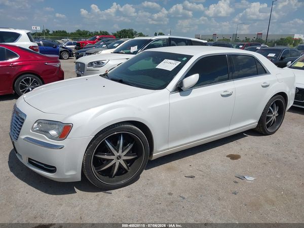 2013 CHRYSLER 300 MOTOWN