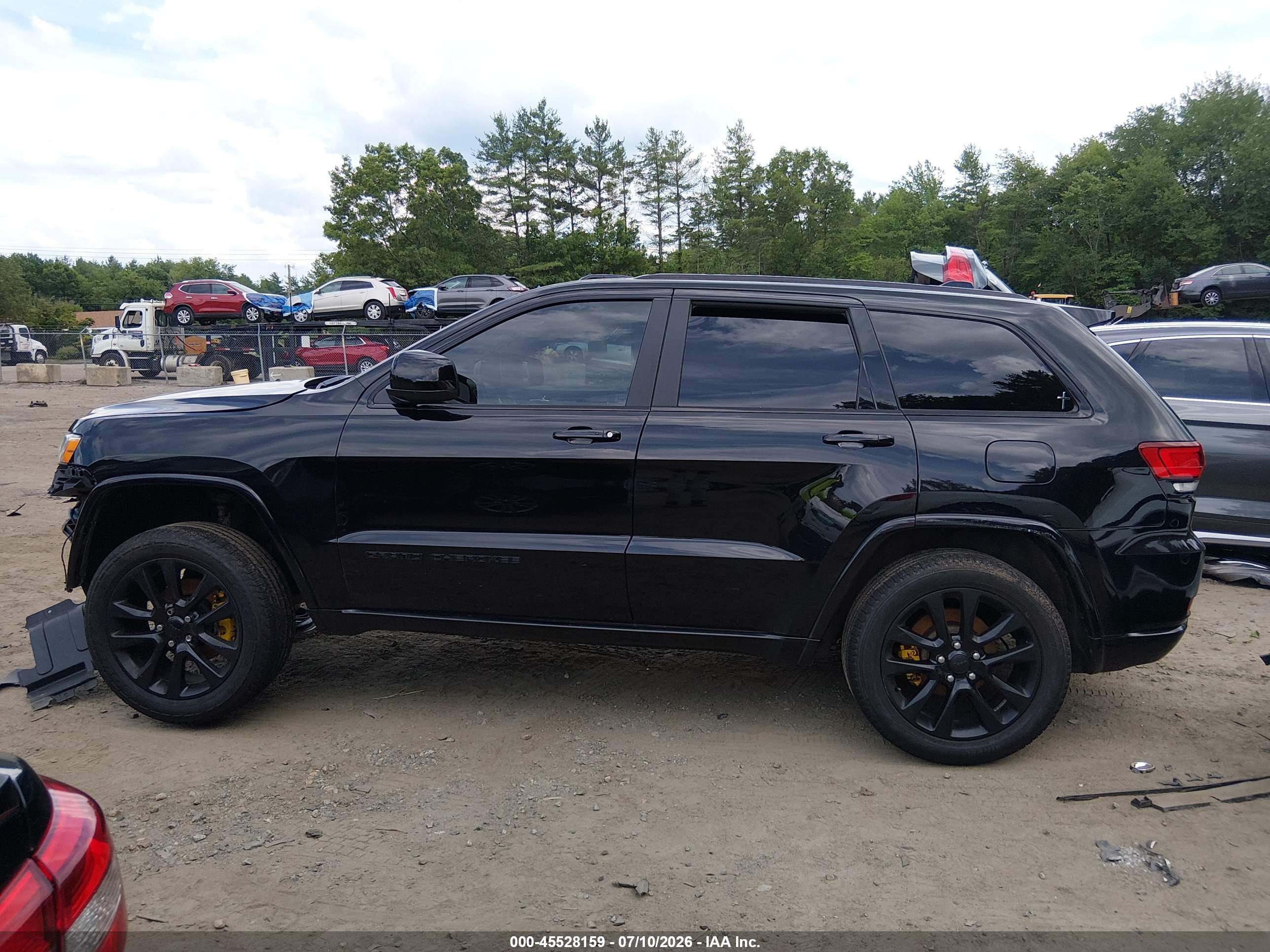 2017 JEEP GRAND CHEROKEE ALTITUDE