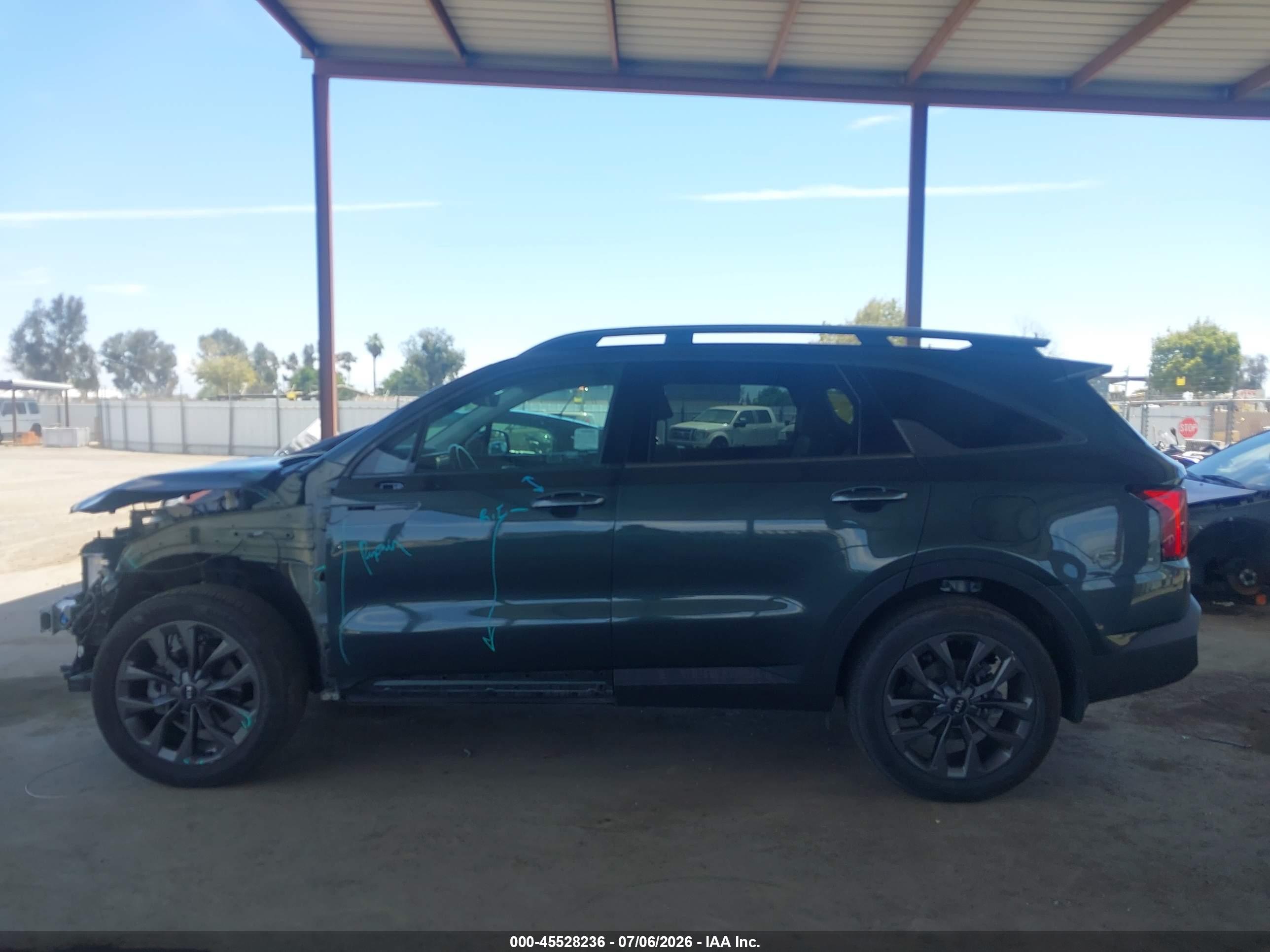 2021 KIA SORENTO EX