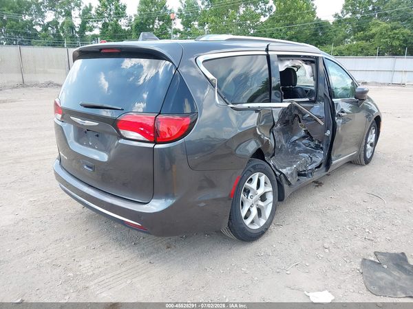 2019 CHRYSLER PACIFICA TOURING L PLUS
