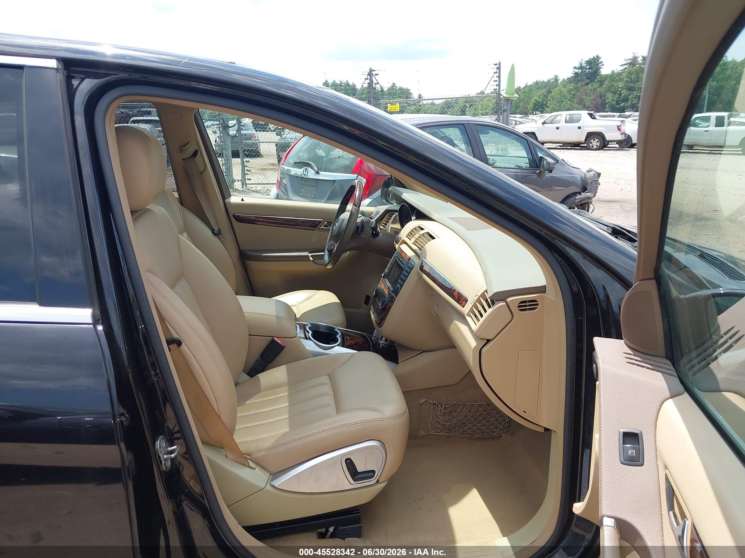2010 MERCEDES-BENZ R 350 R350 4-MATIC