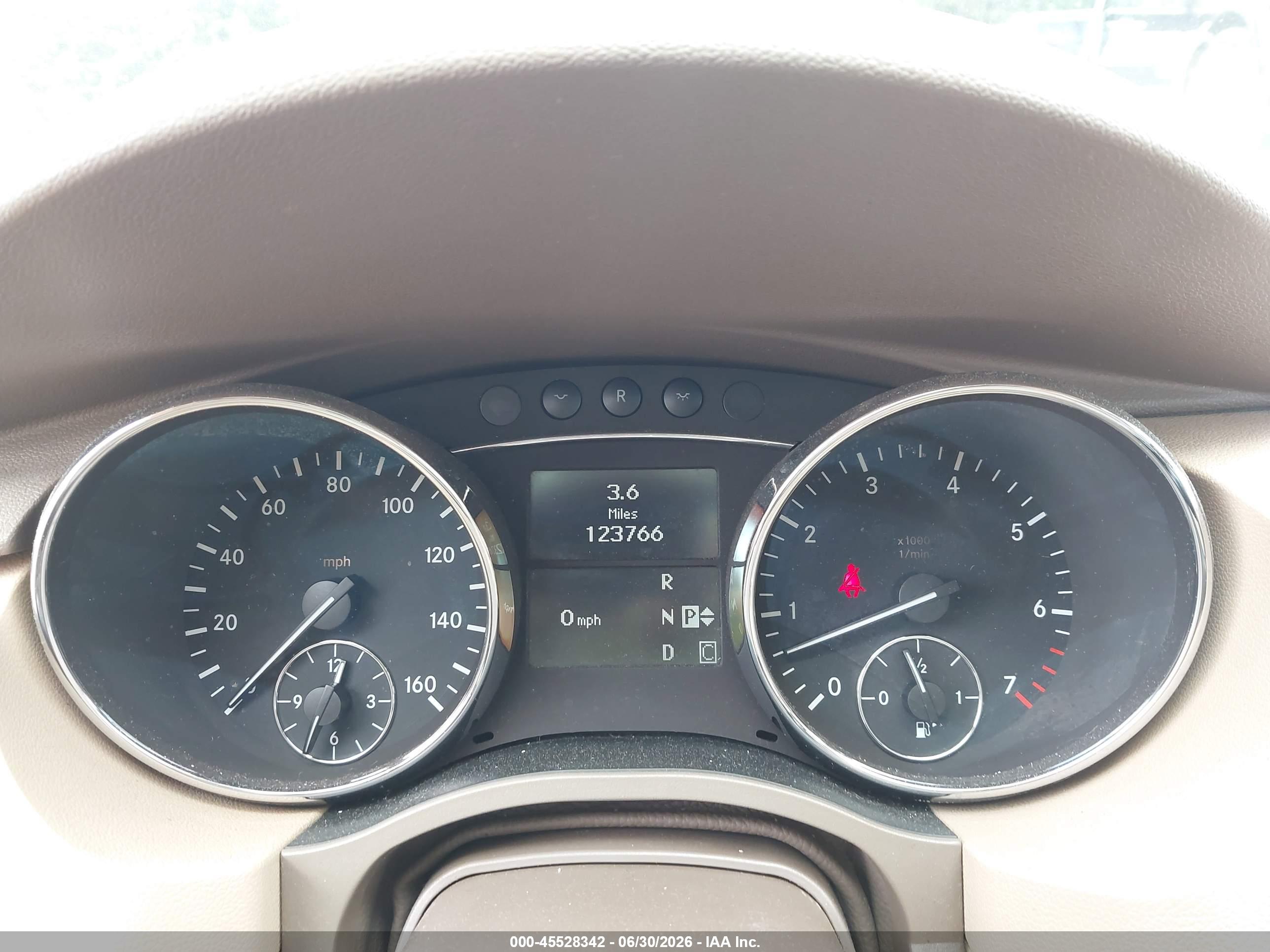 2010 MERCEDES-BENZ R 350 R350 4-MATIC