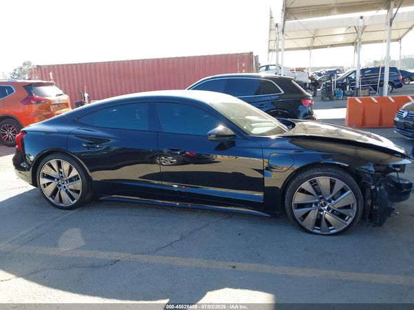 2022 AUDI E-TRON GT PRESTIGE QUATTRO