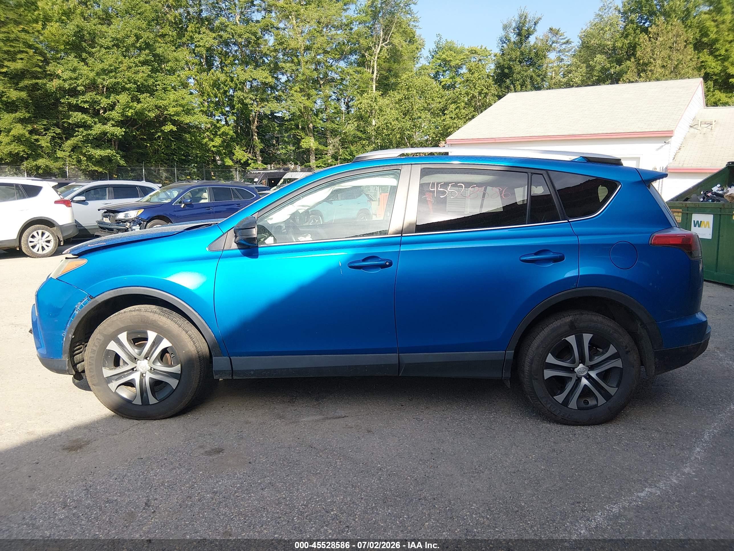 2016 TOYOTA RAV4 LE