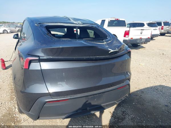 2026 TESLA MODEL Y