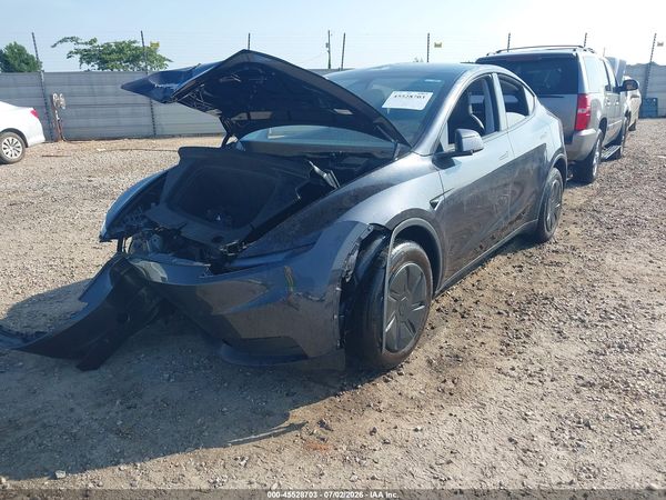 2026 TESLA MODEL Y