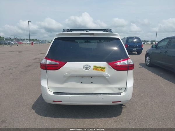 2017 TOYOTA SIENNA XLE PREMIUM 7 PASSENGER