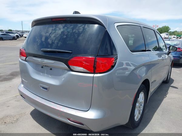 2021 CHRYSLER VOYAGER LX