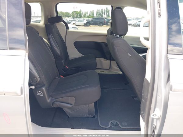 2021 CHRYSLER VOYAGER LX