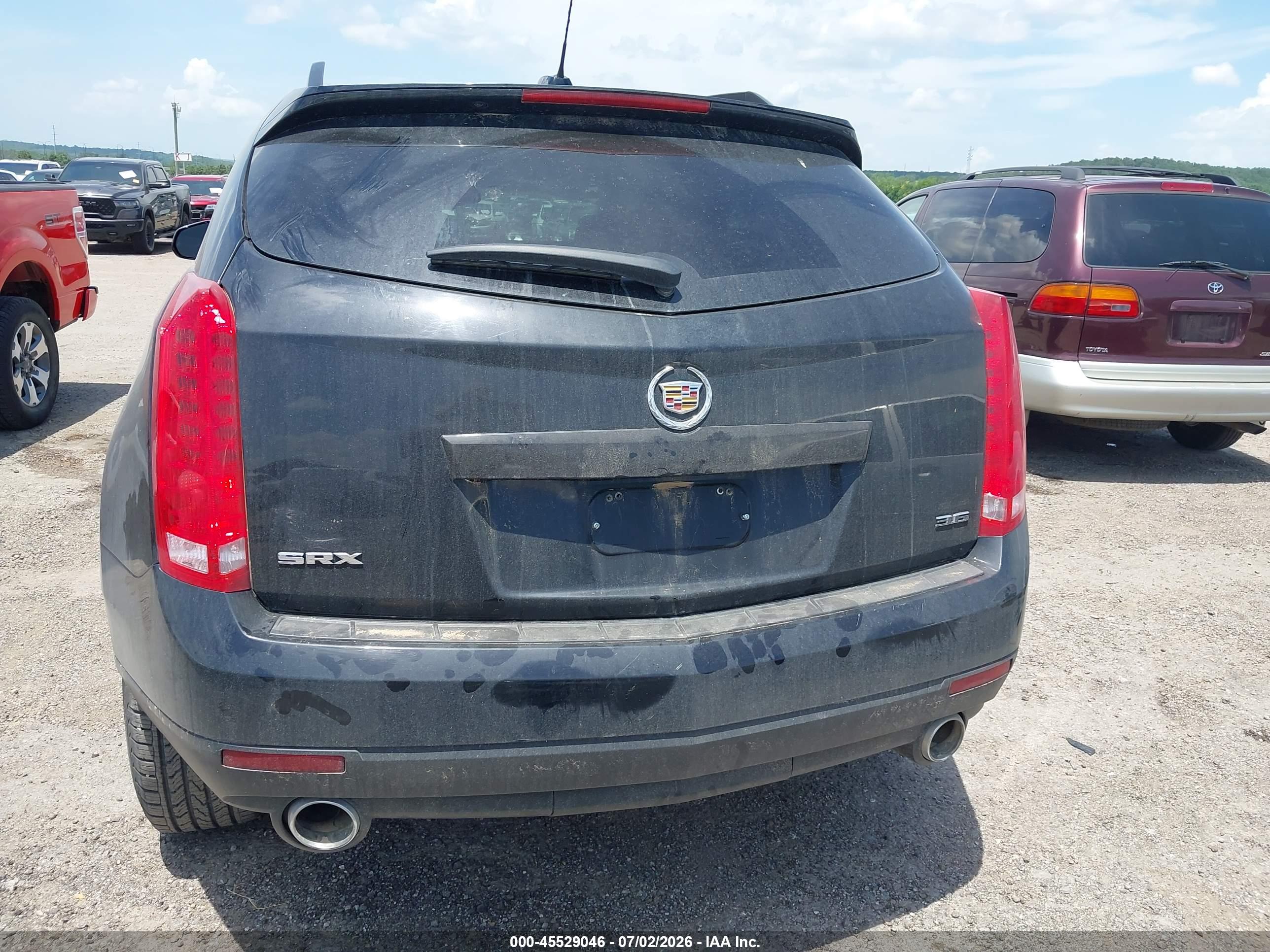 2016 CADILLAC SRX Standard