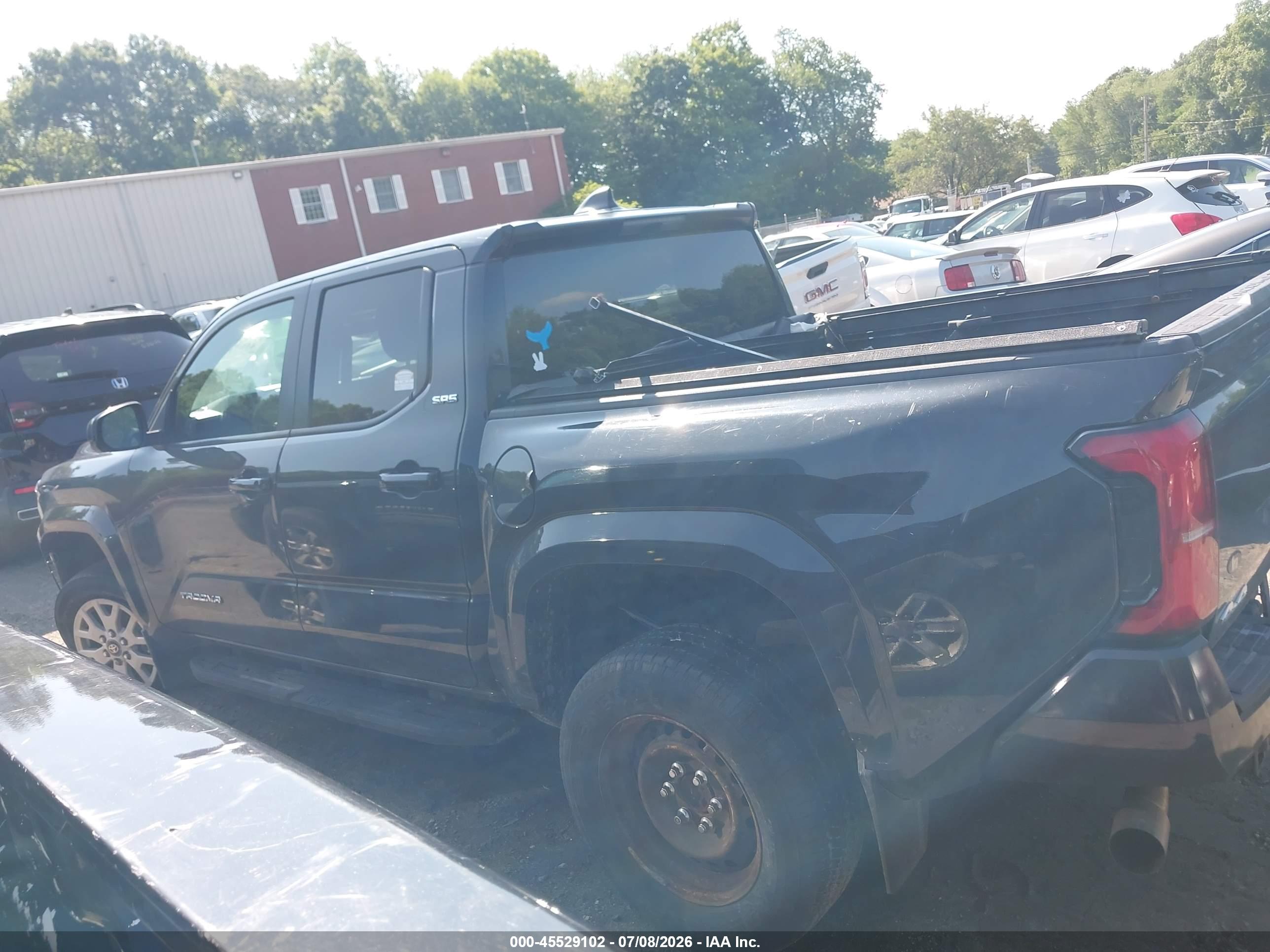 2024 TOYOTA TACOMA SR5