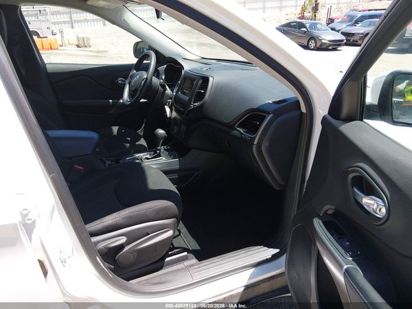 2019 JEEP CHEROKEE LATITUDE 4X4