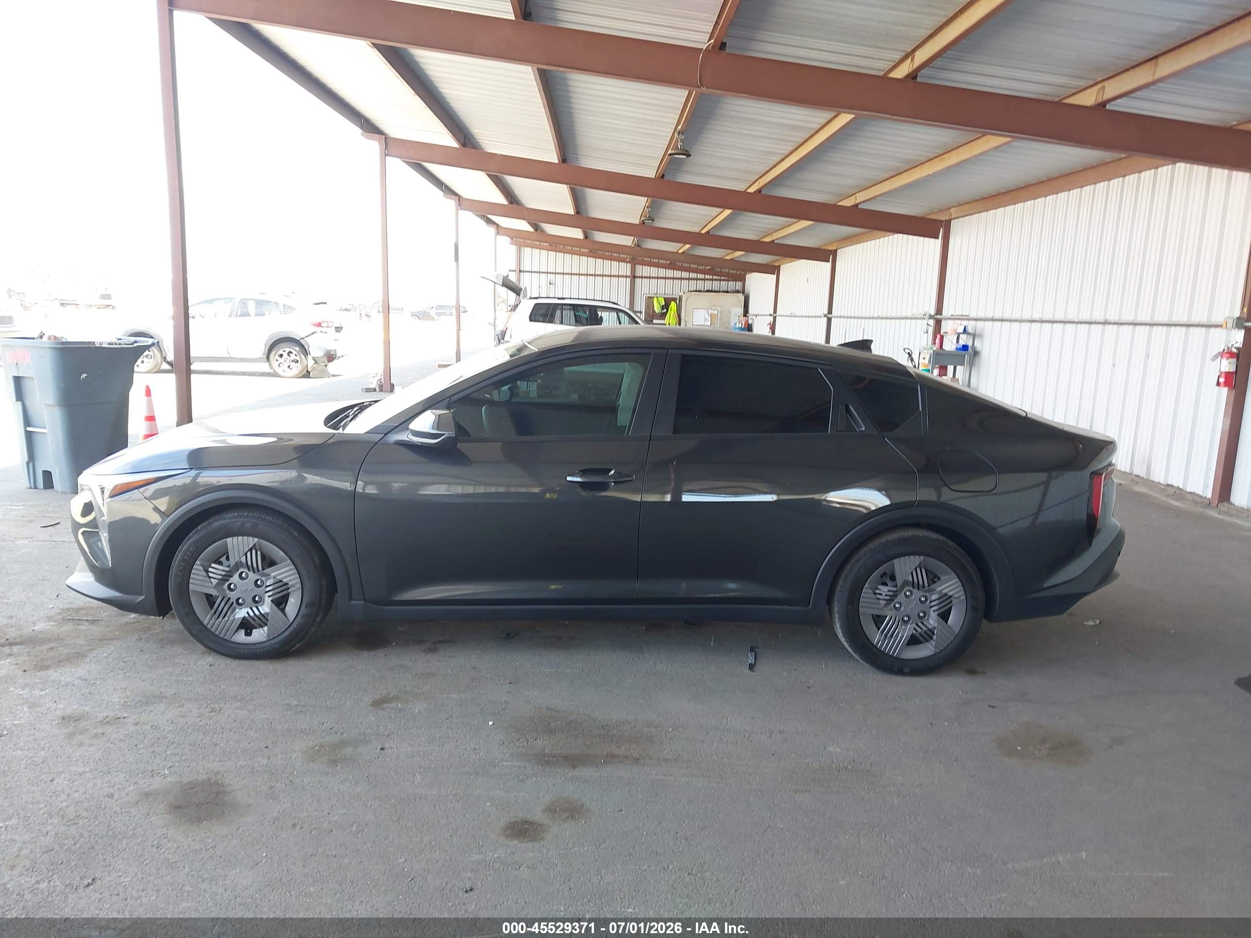 2026 KIA K4 LX