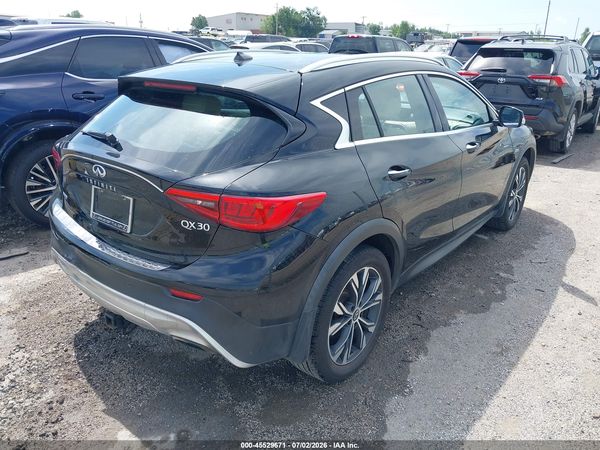 2018 INFINITI QX30 PREMIUM