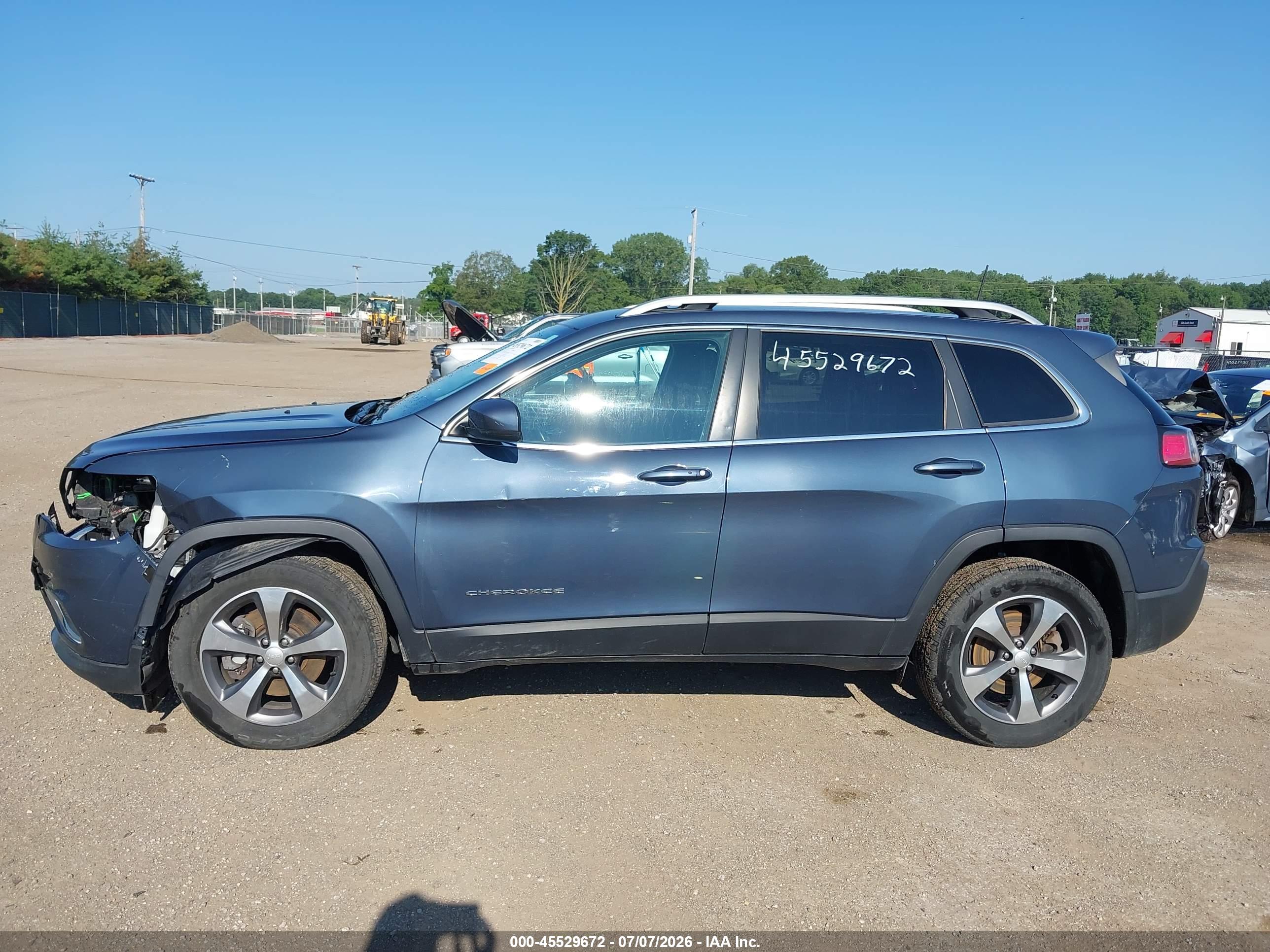 2019 JEEP CHEROKEE LIMITED 4X4