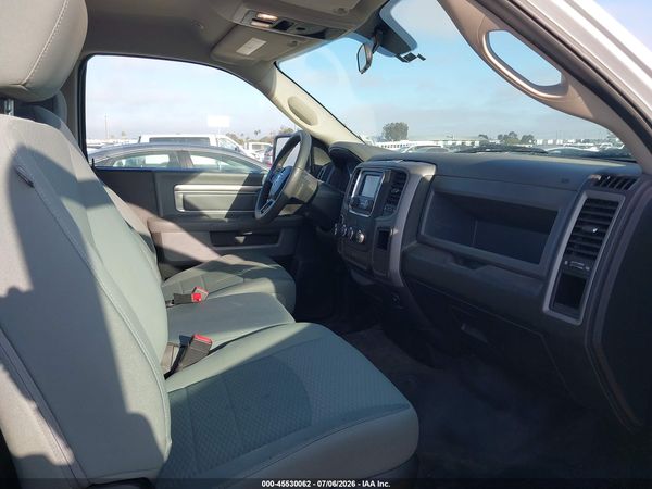 2019 RAM 1500 CLASSIC TRADESMAN  4X2 8' BOX